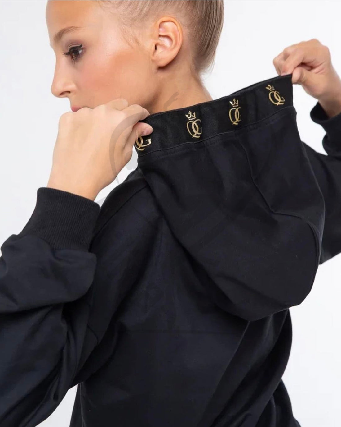 Queen Trendy Suit With Shorts Suits