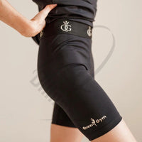 Trendy Short Queen Black In Gold / 116Cm (4-5Years) Shorts